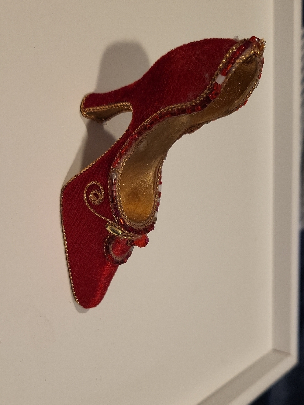 Women’s Red Velvet Decorative Heel